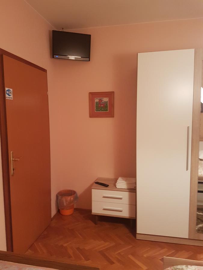 Guest House Mrvcic Rupa 外观 照片